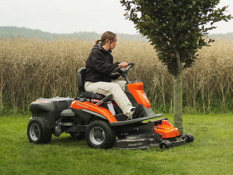 Husqvarna Aufsitzrasenmäher